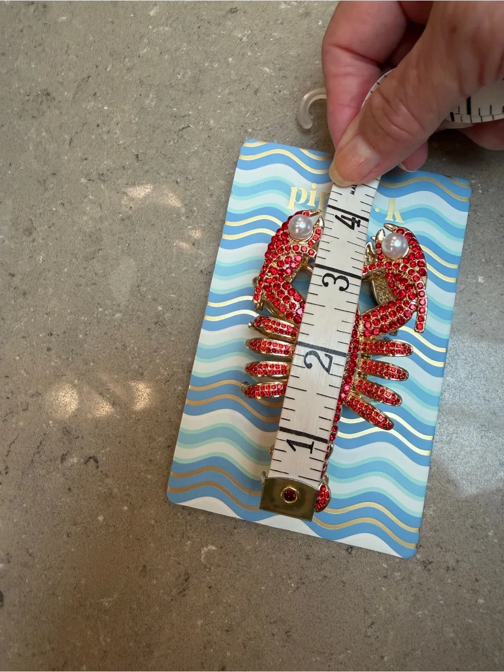 NWT 🦞 Red Lobster Hair Claw Clip w Red Crystals & Pearl Accents on gold metal